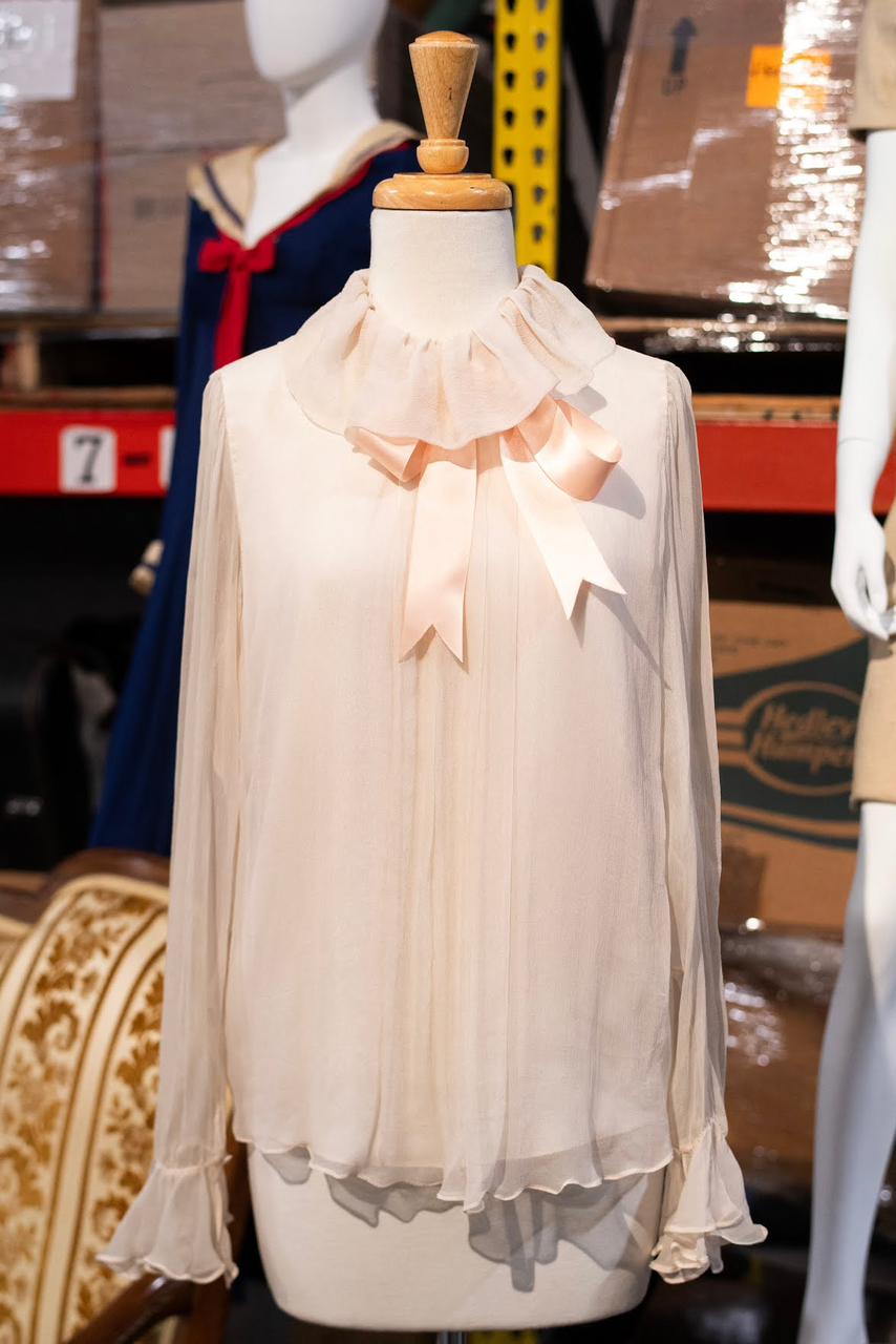 The Pink Blouse was previously exhibited at Kensington Palace as part of “Diana: Her Fashion Story” from 2017 to 2019.